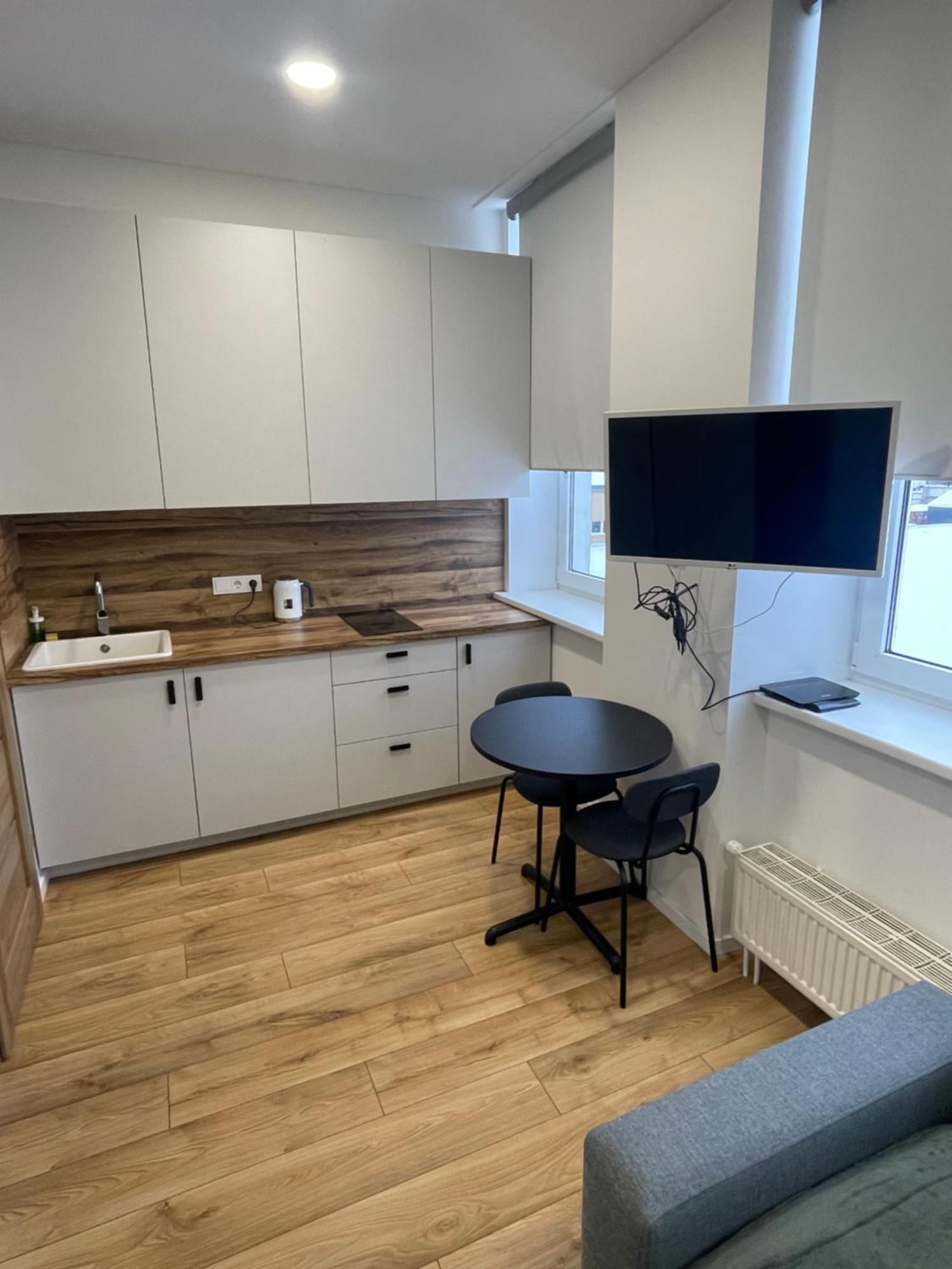 Airport Apartment 32 Self Check-In Free Parking فيلنيوس المظهر الخارجي الصورة
